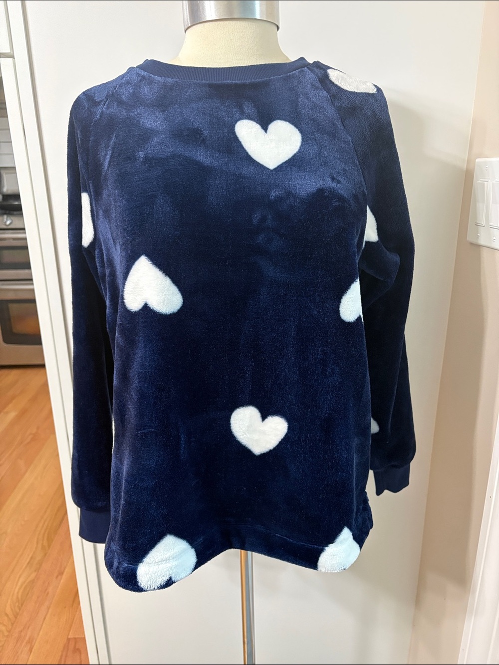 LOFT Faux Fur Heart Sweatshirt Deep Space Blue S 602186